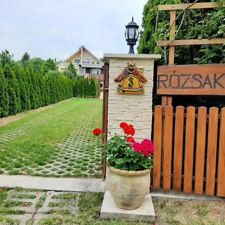 Rozsakert Vendeghaz Oda ve Kahvaltı *