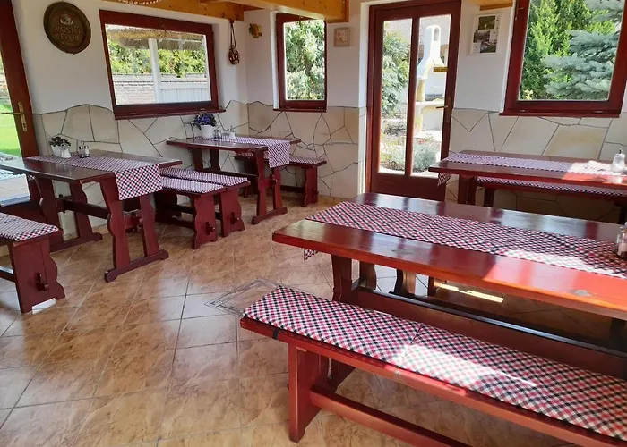 Bed & Breakfast Rozsakert Vendeghaz