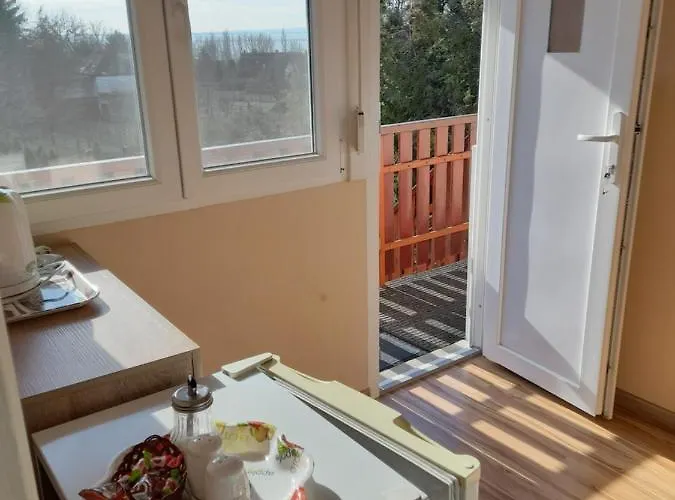 Rozsakert Vendeghaz *